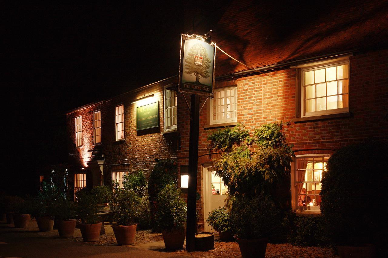 The Royal Oak, Yattendon Frilsham 외부 사진