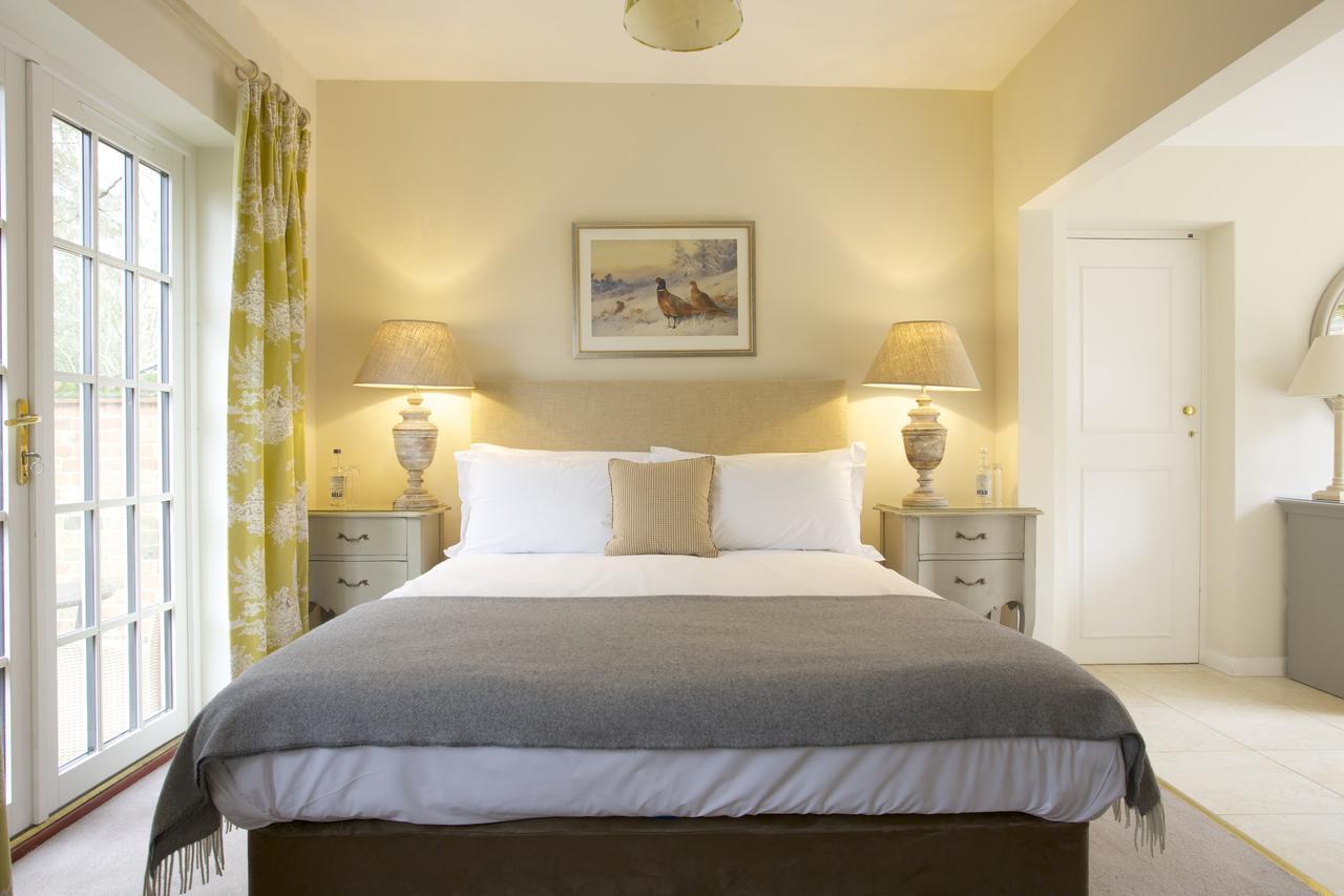 The Royal Oak, Yattendon Frilsham 외부 사진
