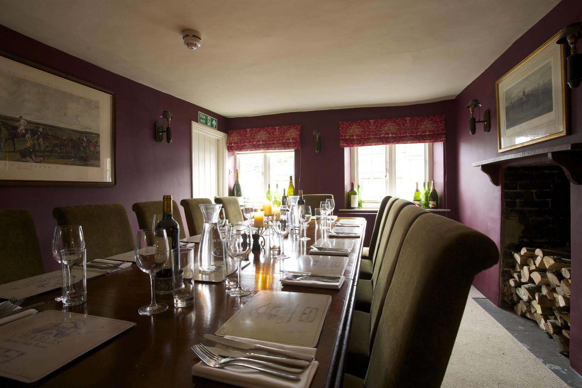 The Royal Oak, Yattendon Frilsham 외부 사진