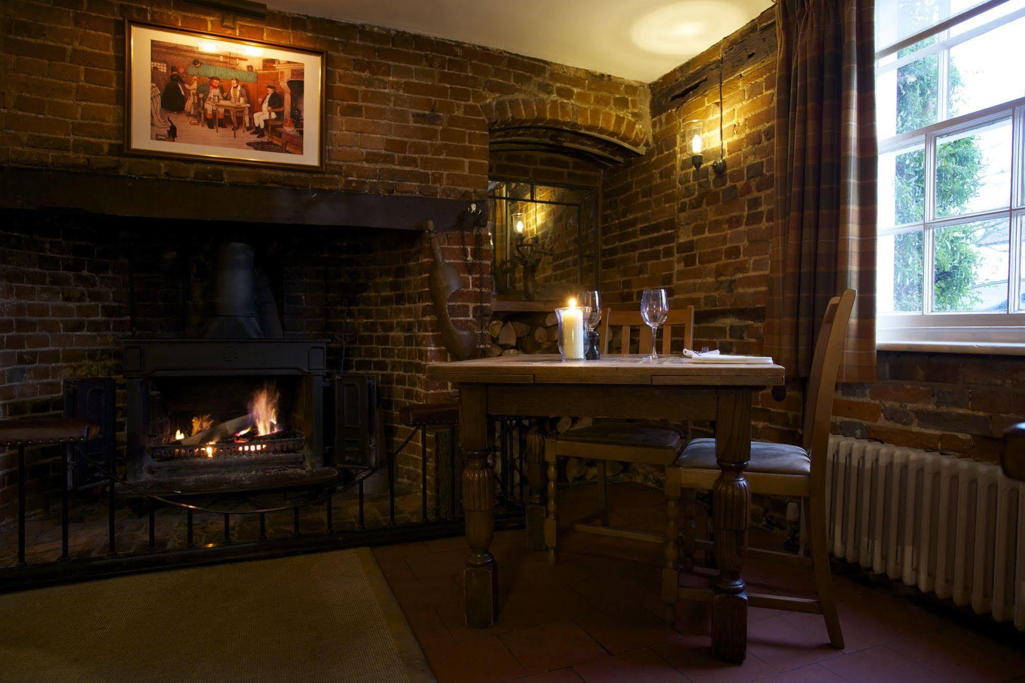 The Royal Oak, Yattendon Frilsham 외부 사진